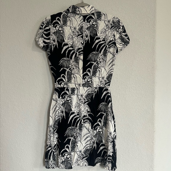 Reformation Sunday Mini Dress Size 4 - Picture 3 of 4